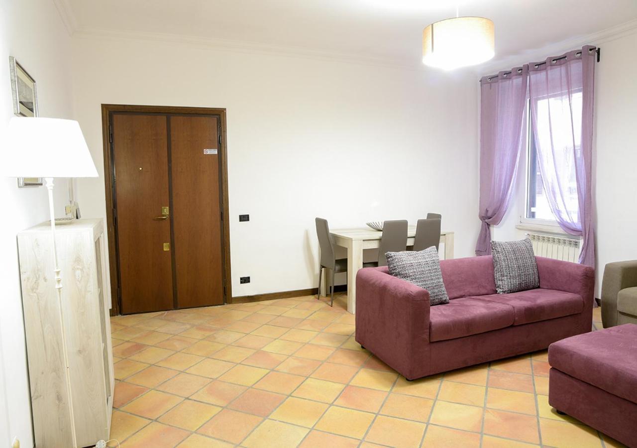 Colosseum Comfortable Apartment Рим Екстер'єр фото