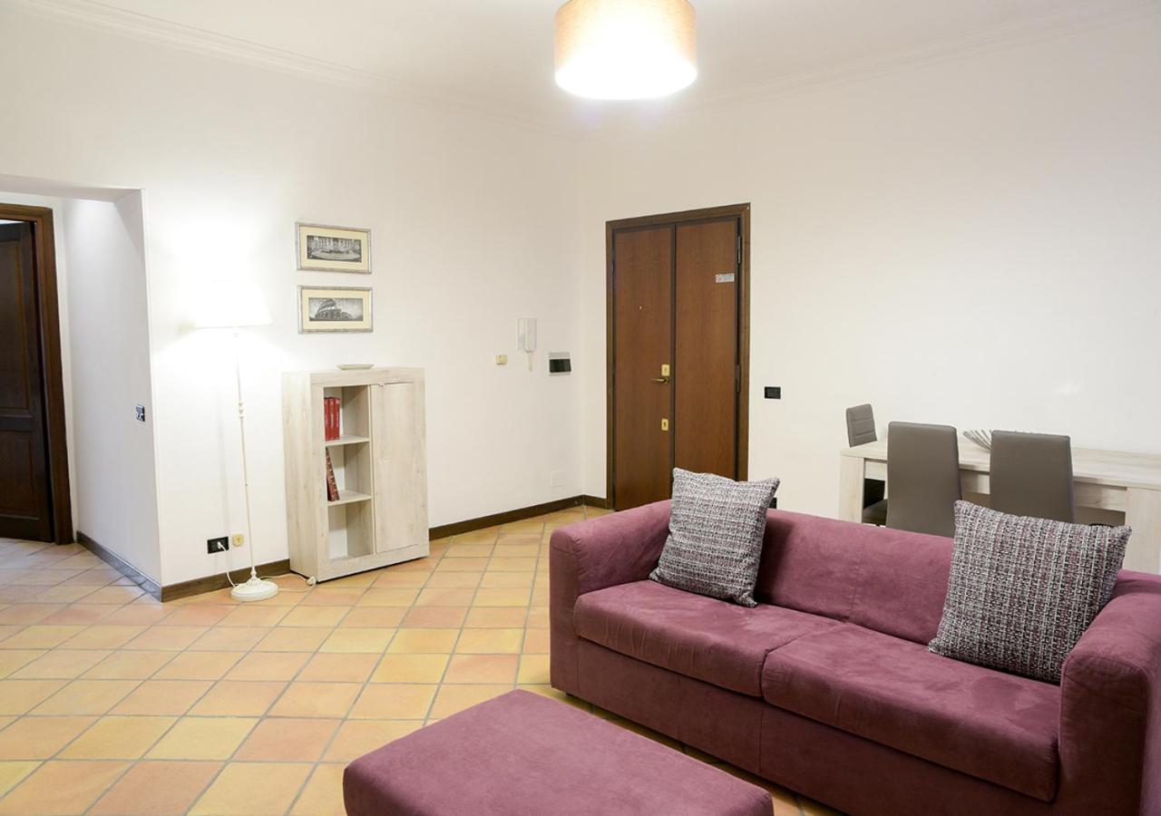 Colosseum Comfortable Apartment Рим Екстер'єр фото