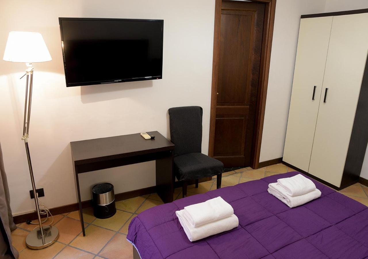 Colosseum Comfortable Apartment Рим Екстер'єр фото