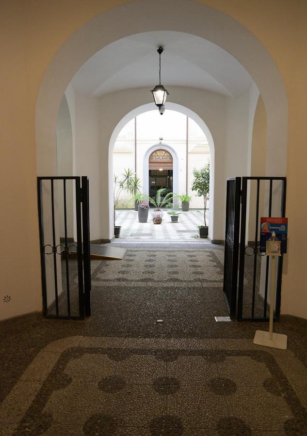 Colosseum Comfortable Apartment Рим Екстер'єр фото