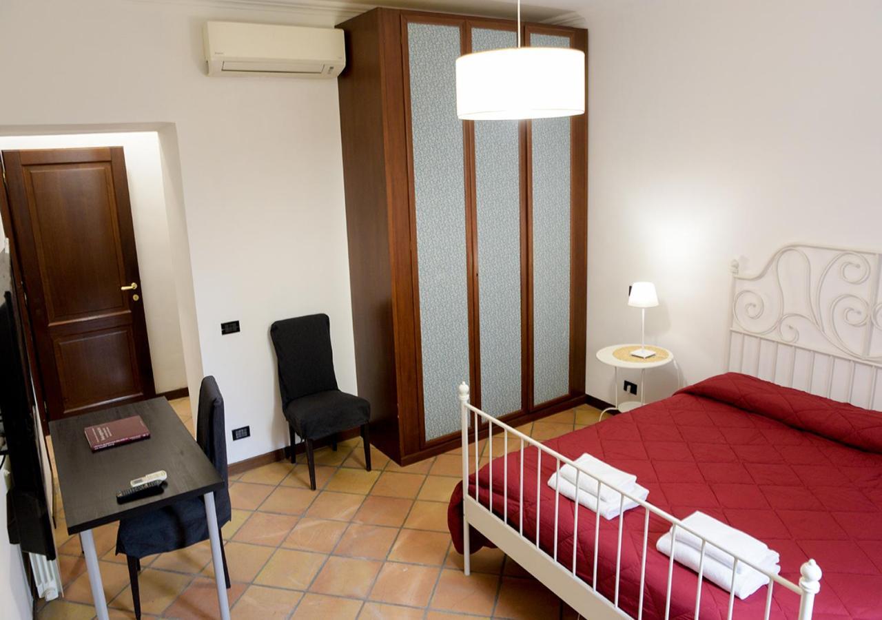 Colosseum Comfortable Apartment Рим Екстер'єр фото