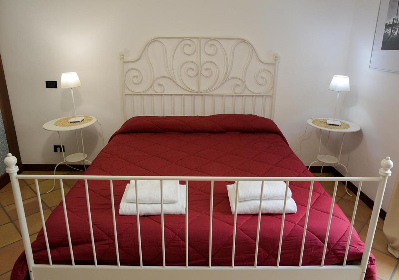 Colosseum Comfortable Apartment Рим Екстер'єр фото